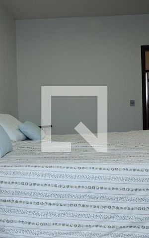 Casa à venda com 325m², 3 quartos e 2 vagasQuarto Suíte