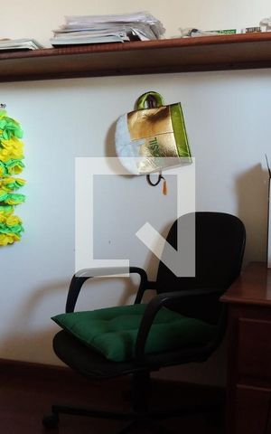 Casa à venda com 325m², 3 quartos e 2 vagasQuarto 3
