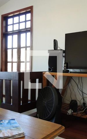 Casa à venda com 325m², 3 quartos e 2 vagasSala 1