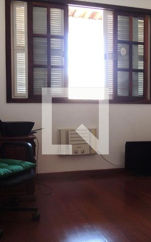 Casa à venda com 325m², 3 quartos e 2 vagasQuarto 3