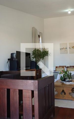 Casa à venda com 325m², 3 quartos e 2 vagasSala 1