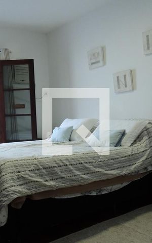 Casa à venda com 325m², 3 quartos e 2 vagasQuarto Suíte