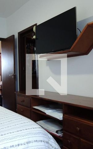 Casa à venda com 325m², 3 quartos e 2 vagasQuarto Suíte