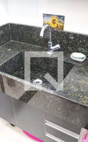 Casa para alugar com 60m², 2 quartos e 1 vagaBanheiro