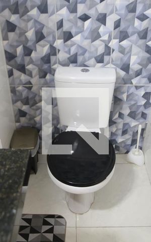 Casa para alugar com 60m², 2 quartos e 1 vagaLavabo