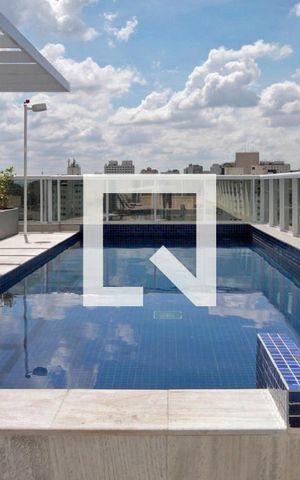 Studio à venda com 36m², 1 quarto e 1 vaga Studio à venda com 36m², 1 quarto e 1 vagaÁrea Comum - Piscina