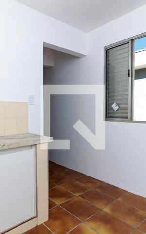 Casa à venda com 280m², 6 quartos e 3 vagas Casa à venda com 280m², 6 quartos e 3 vagasEdícula - Cozinha