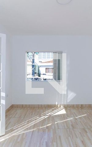 Casa à venda com 280m², 6 quartos e 3 vagas Casa à venda com 280m², 6 quartos e 3 vagasQuarto 2