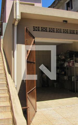 Casa à venda com 215m², 2 quartos e 2 vagasGaragem