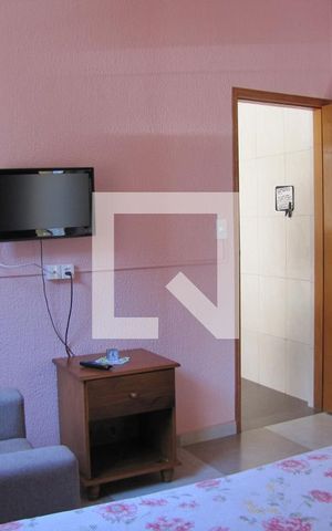 Casa à venda com 215m², 2 quartos e 2 vagasSuíte 2