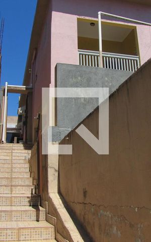 Casa à venda com 215m², 2 quartos e 2 vagasQuintal