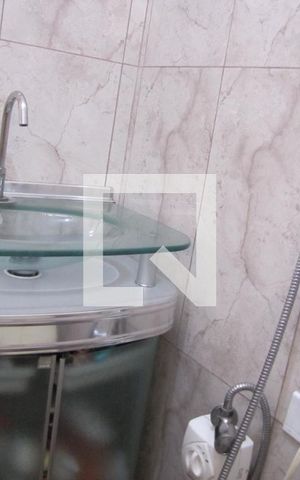 Casa à venda com 215m², 2 quartos e 2 vagasBanheiro da Suíte 1