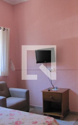 Casa à venda com 215m², 2 quartos e 2 vagasSuíte 2