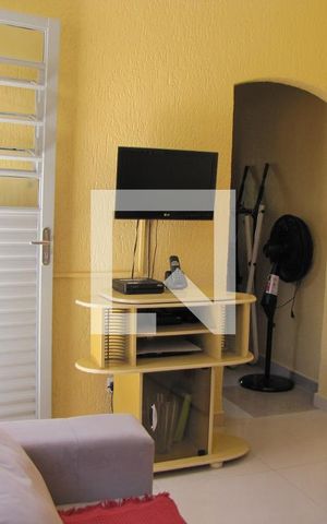 Casa à venda com 215m², 2 quartos e 2 vagasSala