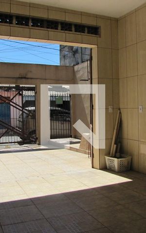 Casa à venda com 215m², 2 quartos e 2 vagasGaragem