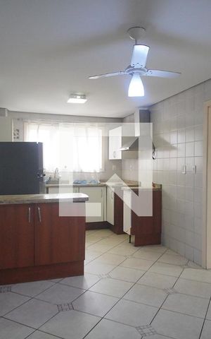 Apartamento à venda com 270m², 3 quartos e 2 vagasCozinha