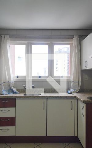 Apartamento à venda com 270m², 3 quartos e 2 vagasCozinha