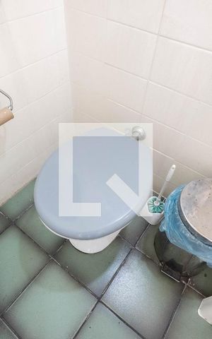 Apartamento à venda com 172m², 4 quartos e 2 vagas Apartamento à venda com 172m², 4 quartos e 2 vagasBanheiro 1
