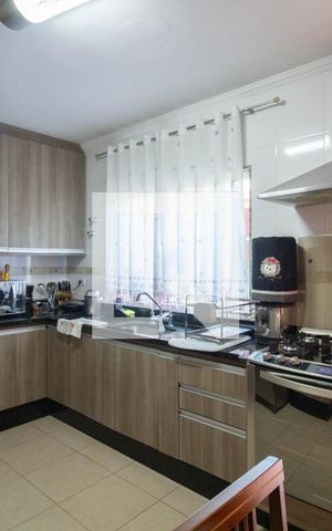 Casa para alugar com 100m², 2 quartos e 2 vagas Casa para alugar com 100m², 2 quartos e 2 vagasCozinha