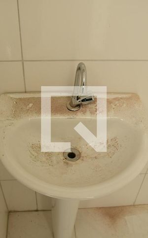 Casa para alugar com 80m², 2 quartos e 3 vagasBanheiro
