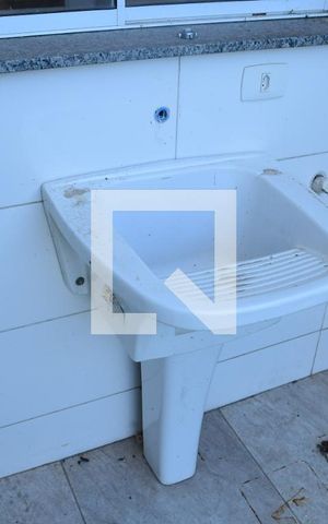 Casa para alugar com 80m², 2 quartos e 3 vagasQuintal