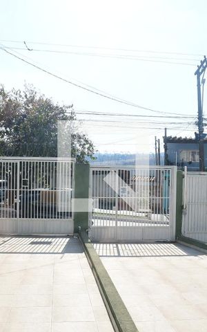 Casa para alugar com 80m², 2 quartos e 3 vagasVista Sala