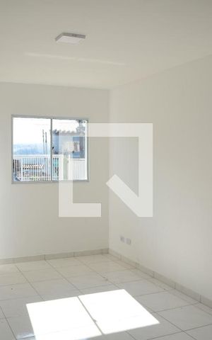 Casa para alugar com 80m², 2 quartos e 3 vagasSala
