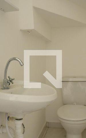 Casa para alugar com 80m², 2 quartos e 3 vagasLavabo
