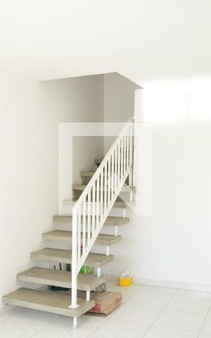 Casa para alugar com 80m², 2 quartos e 3 vagasSala
