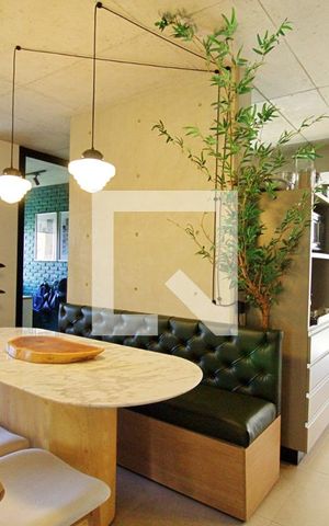Apartamento à venda com 70m², 2 quartos e 1 vaga Apartamento à venda com 70m², 2 quartos e 1 vagaSala