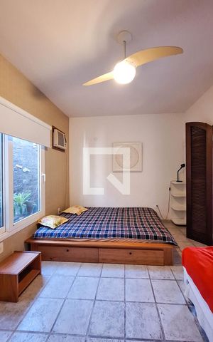Casa à venda com 556m², 3 quartos e 2 vagas Casa à venda com 556m², 3 quartos e 2 vagasSuíte 1