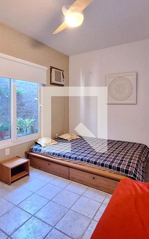Casa à venda com 556m², 3 quartos e 2 vagas Casa à venda com 556m², 3 quartos e 2 vagasSuíte 1