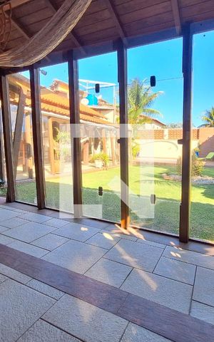 Casa à venda com 556m², 3 quartos e 2 vagas Casa à venda com 556m², 3 quartos e 2 vagasVaranda