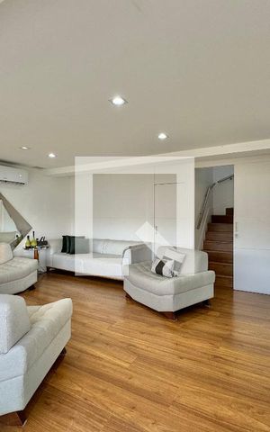 Apartamento à venda com 318m², 5 quartos e 4 vagas Apartamento à venda com 318m², 5 quartos e 4 vagasSala
