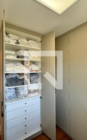 Apartamento à venda com 318m², 5 quartos e 4 vagas Apartamento à venda com 318m², 5 quartos e 4 vagasSuíte 2 (Canadense)