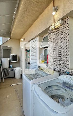 Apartamento à venda com 318m², 5 quartos e 4 vagas Apartamento à venda com 318m², 5 quartos e 4 vagasTerraço - Lavanderia