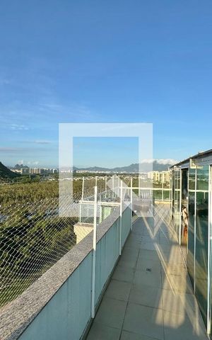 Apartamento à venda com 318m², 5 quartos e 4 vagas Apartamento à venda com 318m², 5 quartos e 4 vagasTerraço