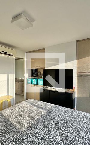 Apartamento à venda com 318m², 5 quartos e 4 vagas Apartamento à venda com 318m², 5 quartos e 4 vagasSuíte 4