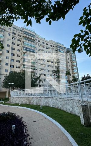 Apartamento à venda com 318m², 5 quartos e 4 vagas Apartamento à venda com 318m², 5 quartos e 4 vagasFachada