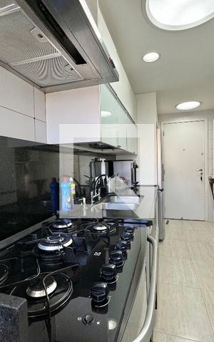 Apartamento à venda com 318m², 5 quartos e 4 vagas Apartamento à venda com 318m², 5 quartos e 4 vagasCozinha e Copa