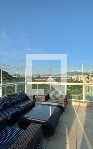 Apartamento à venda com 318m², 5 quartos e 4 vagas Apartamento à venda com 318m², 5 quartos e 4 vagasTerraço