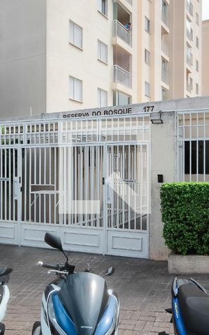 Apartamento à venda com 69m², 3 quartos e 1 vagaFachada