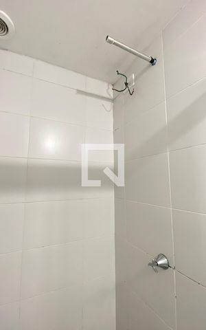 Apartamento à venda com 38m², 2 quartos e sem vagaBanheiro 