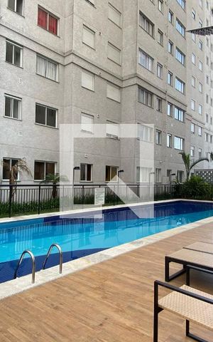Apartamento à venda com 38m², 2 quartos e sem vagaÁrea comum - Piscina