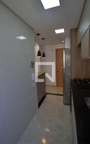 Apartamento à venda com 44m², 2 quartos e 1 vaga Apartamento à venda com 44m², 2 quartos e 1 vagaCozinha