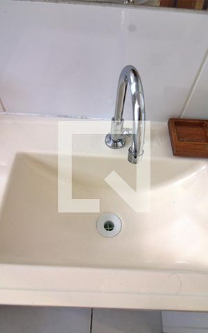 Apartamento à venda com 44m², 2 quartos e 1 vaga Apartamento à venda com 44m², 2 quartos e 1 vagaBanheiro