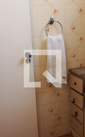 Casa à venda com 220m², 3 quartos e 2 vagasBanheiro