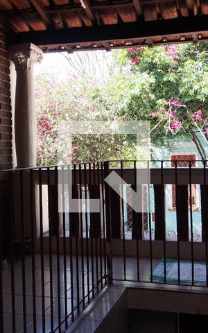 Casa à venda com 220m², 3 quartos e 2 vagasVista da Rua