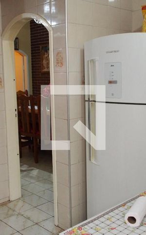 Casa à venda com 220m², 3 quartos e 2 vagasCozinha