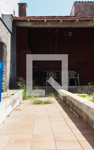 Casa à venda com 220m², 3 quartos e 2 vagasQuintal